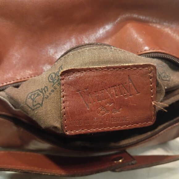 Vintage VALENTINA Brown Leather Bucket Sling Pack Made in Italy - Picture 15 of 15